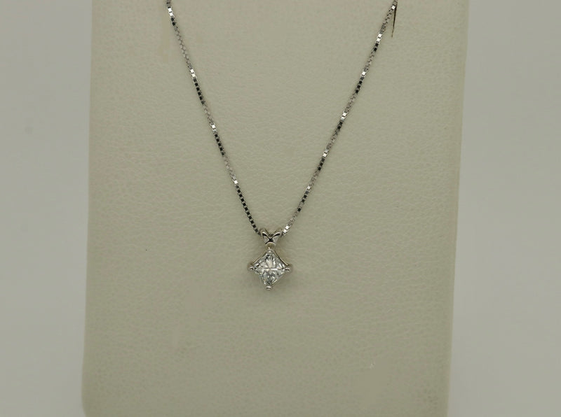 Dije con cadena Aiden