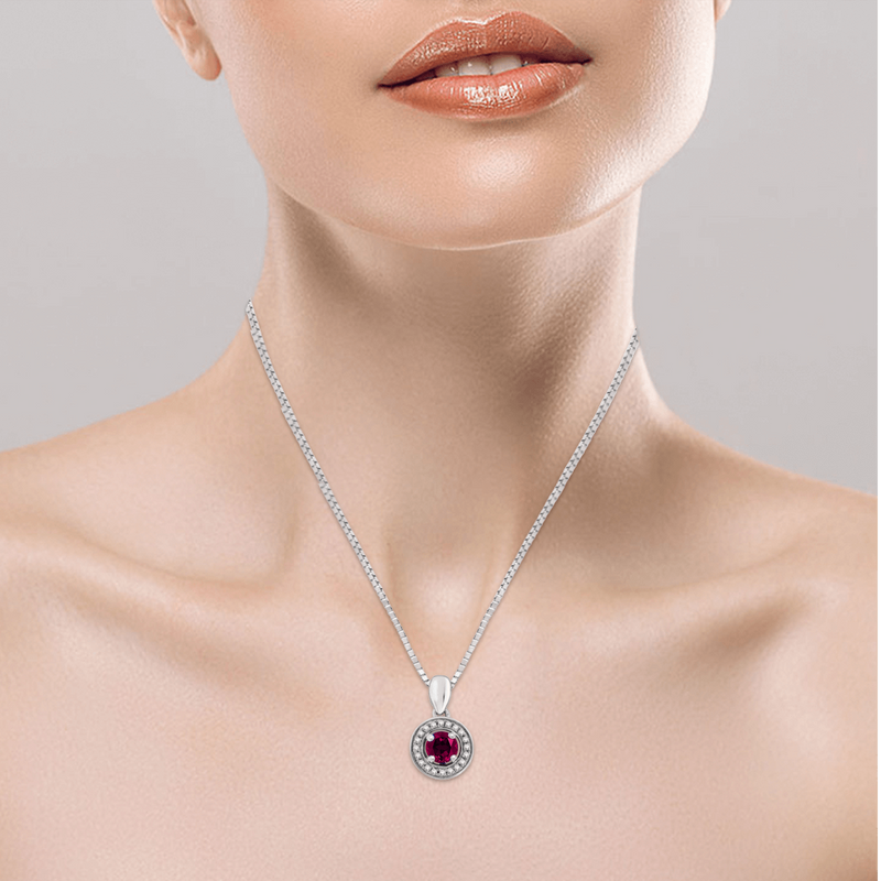Dije con cadena Clara Rubí Klamore