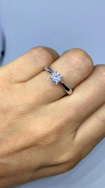 Anillo de compromiso Miloro 100 pts. Diamante natural.